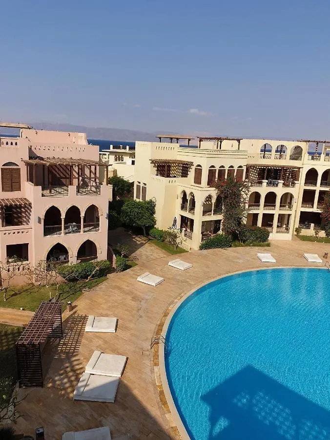 Gorgeous Pool View Apartment - Tala Bay Resort, Aqaba